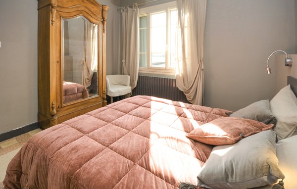 Holiday Home - Vallabrègues , France - FLG519 604
