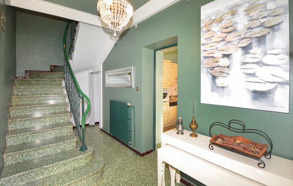 Holiday Home - Vallabrègues , France - FLG519 501