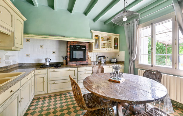 Holiday Home - Vallabrègues , France - FLG519 4