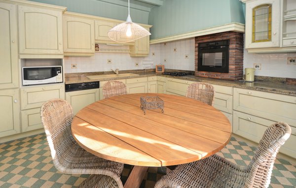Holiday Home - Vallabrègues , France - FLG519 402