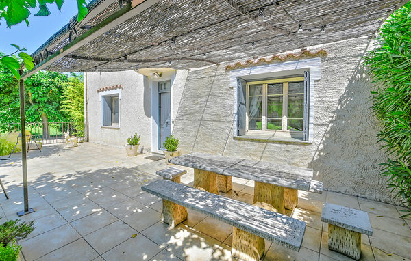 Holiday Home - Vallabrègues , France - FLG519 83