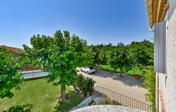 Holiday Home - Vallabrègues , France - FLG519 201