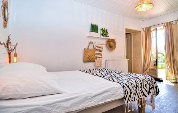 Holiday Home - Méjannes-lès-Alès , France - FLG625 606