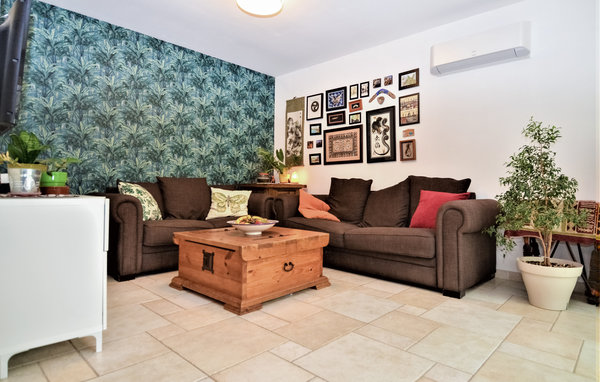 Holiday Home - Rochefort du Gard , France - FLG630 301