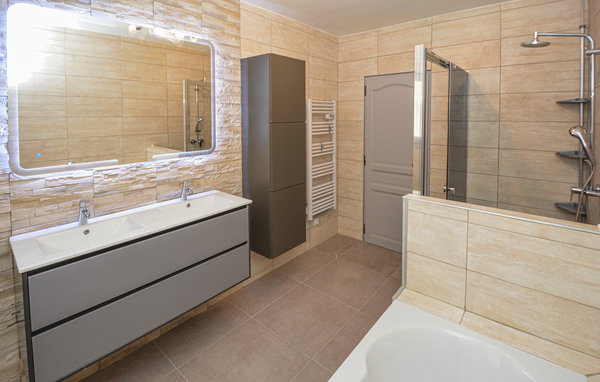Holiday Home - Les-Salles-du-Gardon , France - FLG631 701