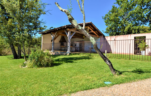 Location de vacances - Mejannes-le-Clap , France - FLG654 2