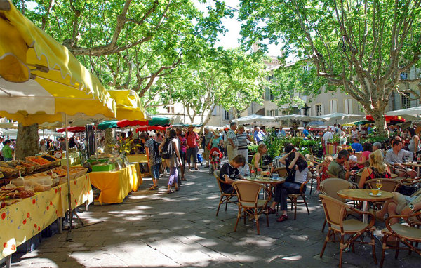 Location de vacances - Saint-Quentin-la-Poterie , France - FLG676 905