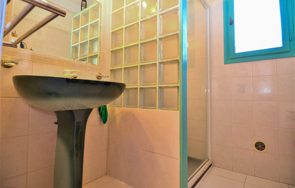 Location de vacances - Saint-Quentin-la-Poterie , France - FLG676 702