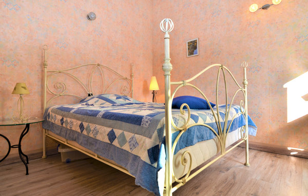Location de vacances - Saint-Quentin-la-Poterie , France - FLG676 602