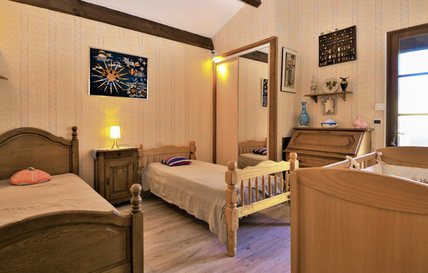 Location de vacances - Saint-Quentin-la-Poterie , France - FLG676 604