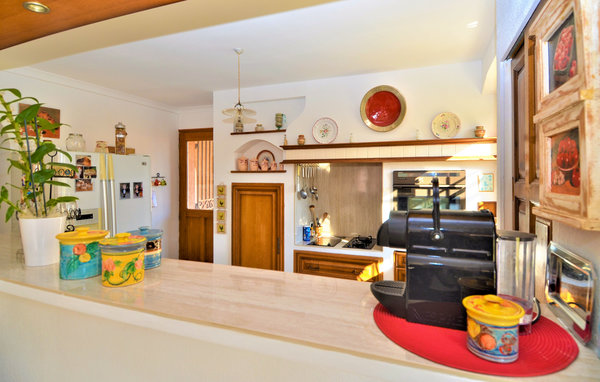 Location de vacances - Saint-Quentin-la-Poterie , France - FLG676 401