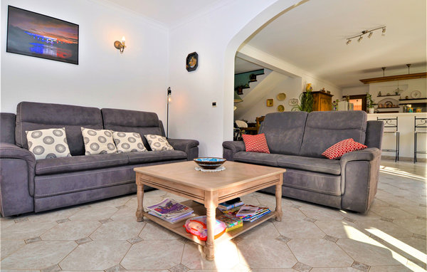 Location de vacances - Saint-Quentin-la-Poterie , France - FLG676 301
