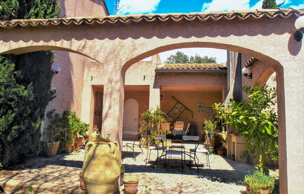 Location de vacances - Saint-Quentin-la-Poterie , France - FLG676 8