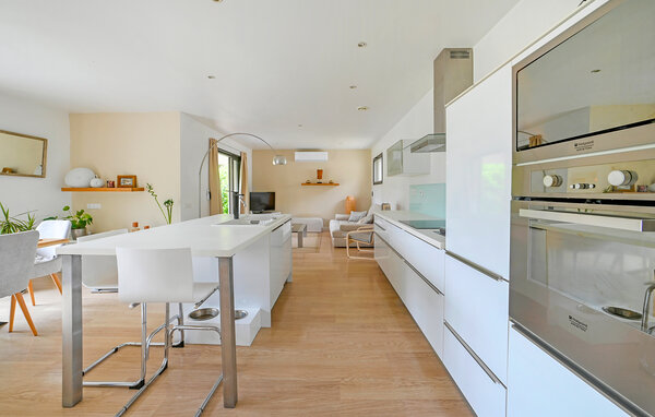 Location de vacances - Saint-Laurent-des-Arbres , France - FLG692 401