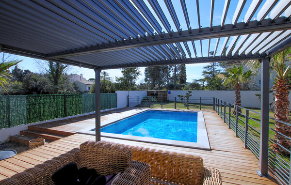 Location de vacances - Rochefort du Gard , France - FLG857 2