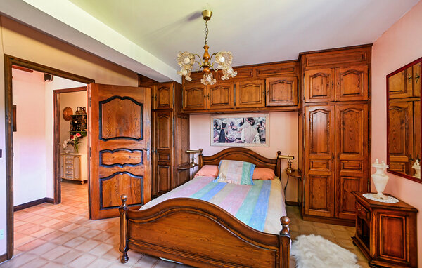 Location de vacances - St Julien les Rosiers , France - FLG869 602