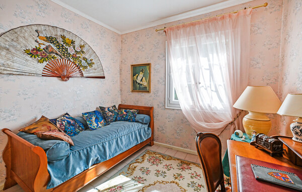 Location de vacances - St Julien les Rosiers , France - FLG869 604