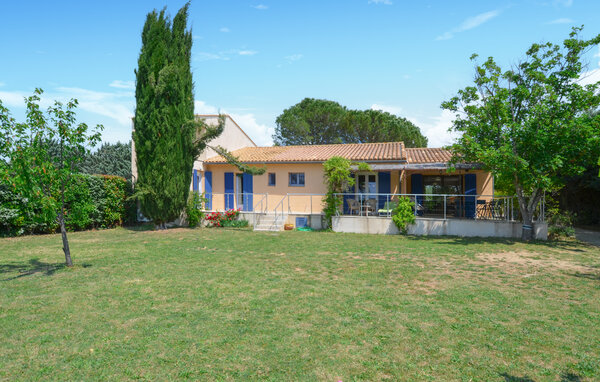 Location de vacances - Saint-Siffret , France - FLG893 2