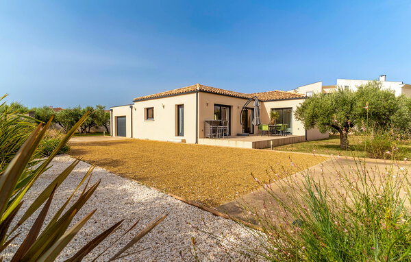 Casa de vacaciones - Bellegarde , Francia - FLG897 1