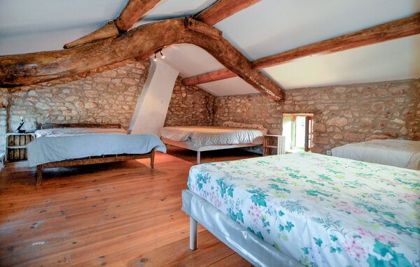 Location de vacances - Montclus , France - FLG915 602