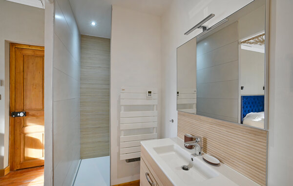 Holiday Home - Orsan , France - FLG917 702