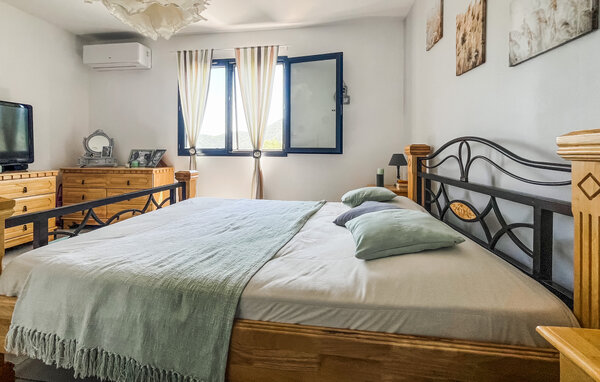 Location de vacances - St-Florent-sur-Auzonnet , France - FLG951 601