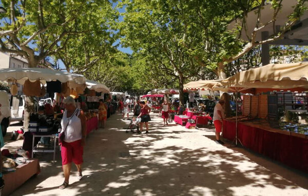 Location de vacances - Pont-Saint-Esprit , France - FLG952 906