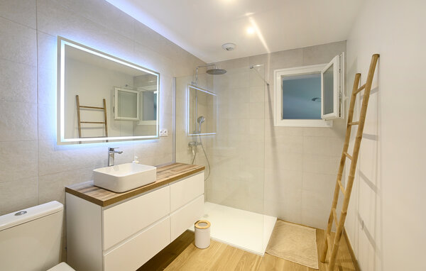 Holiday Home - Saint-Michel-d'Euzet , France - FLG956 703