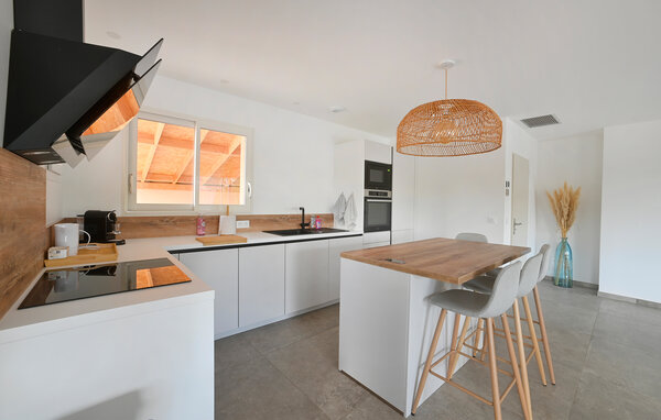 Holiday Home - Saint-Michel-d'Euzet , France - FLG956 401
