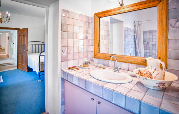 Location de vacances - Nages-et-Solorgues , France - FLG970 705