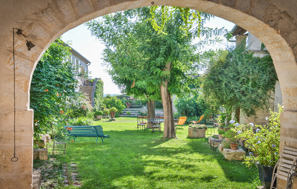 Location de vacances - Nages-et-Solorgues , France - FLG970 105