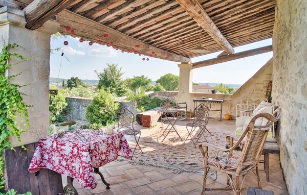Location de vacances - Nages et solorgues , France - FLG971 2