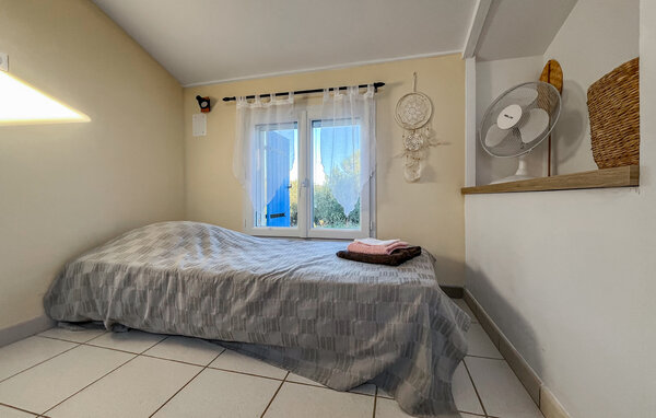 Location de vacances - Saint André de Roquepertuis , France - FLG977 601