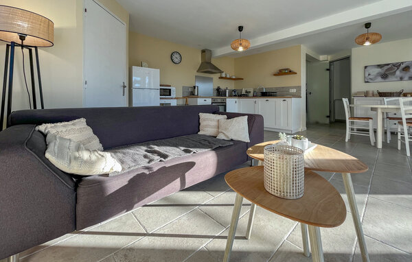 Location de vacances - Saint André de Roquepertuis , France - FLG977 301