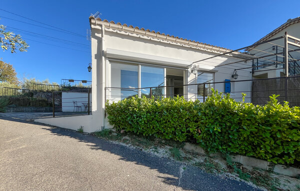 Location de vacances - Saint André de Roquepertuis , France - FLG977 2