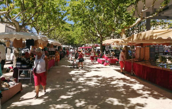 Vakantiehuis - Lussan , Frankrijk - FLG979 904