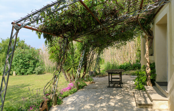 Vakantiehuis - Lussan , Frankrijk - FLG979 102