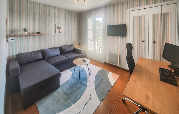 Holiday Home - Méjannes-lès-Alès , France - FLG991 501