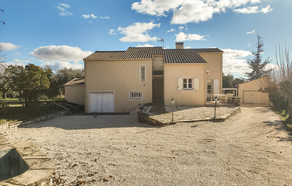 Holiday Home - Méjannes-lès-Alès , France - FLG991 81