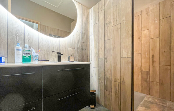 Location de vacances - Montaren St Mediers , France - FLG995 702