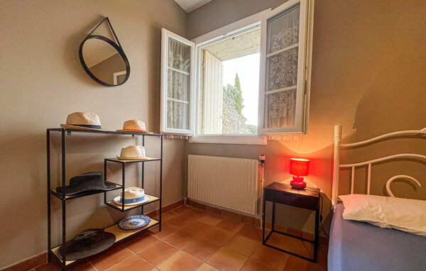 Location de vacances - Montaren St Mediers , France - FLG995 601