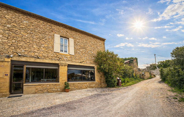 Location de vacances - Montaren St Mediers , France - FLG995 2