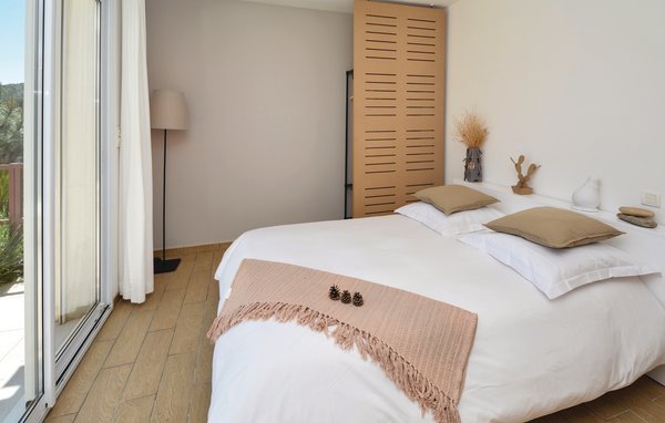 Holiday Home - St-Nazaire de Ladarez , France - FLH129 601