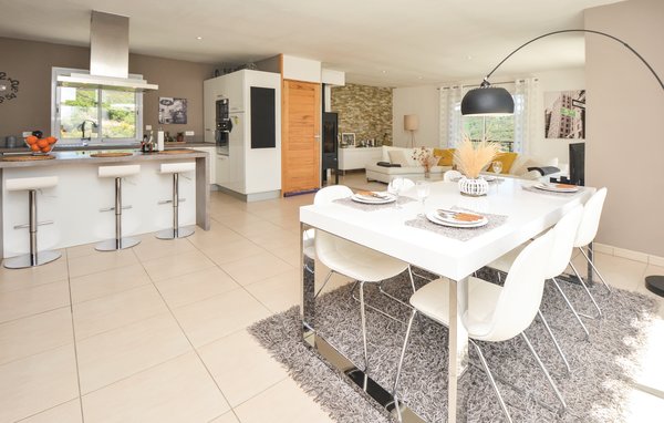 Holiday Home - St-Nazaire de Ladarez , France - FLH129 6