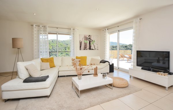 Holiday Home - St-Nazaire de Ladarez , France - FLH129 7