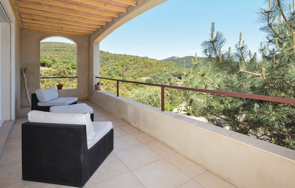 Holiday Home - St-Nazaire de Ladarez , France - FLH129 101