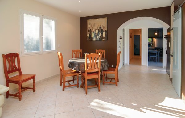 Holiday Home - Villeneuve-lès-Maguelone , France - FLH223 301