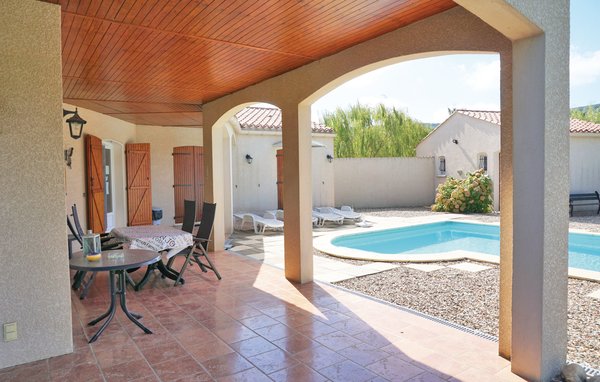 Location de vacances - Prades sur Vernazobre , France - FLH303 2