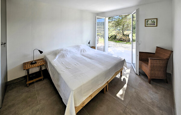 Location de vacances - Pierrerue , France - FLH319 602