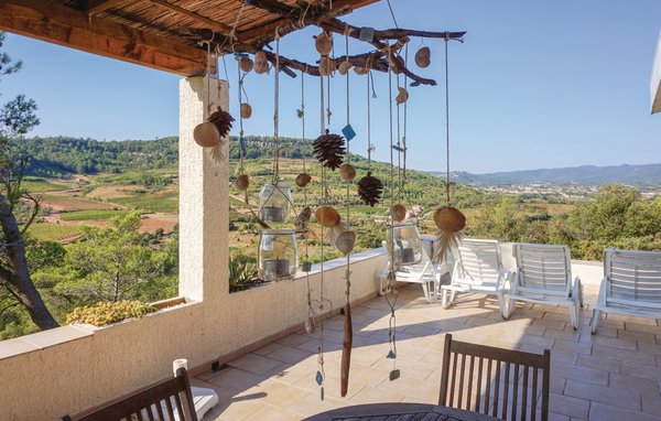 Location de vacances - Pierrerue , France - FLH319 101